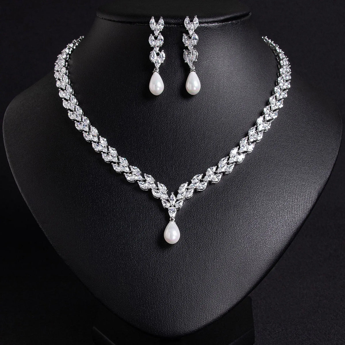 Luxury Bridal Jewelry Set For Women Zirconia Pearl Pendant Necklace Earring Set For Wedding Party Bride Necklace Set Accessories
