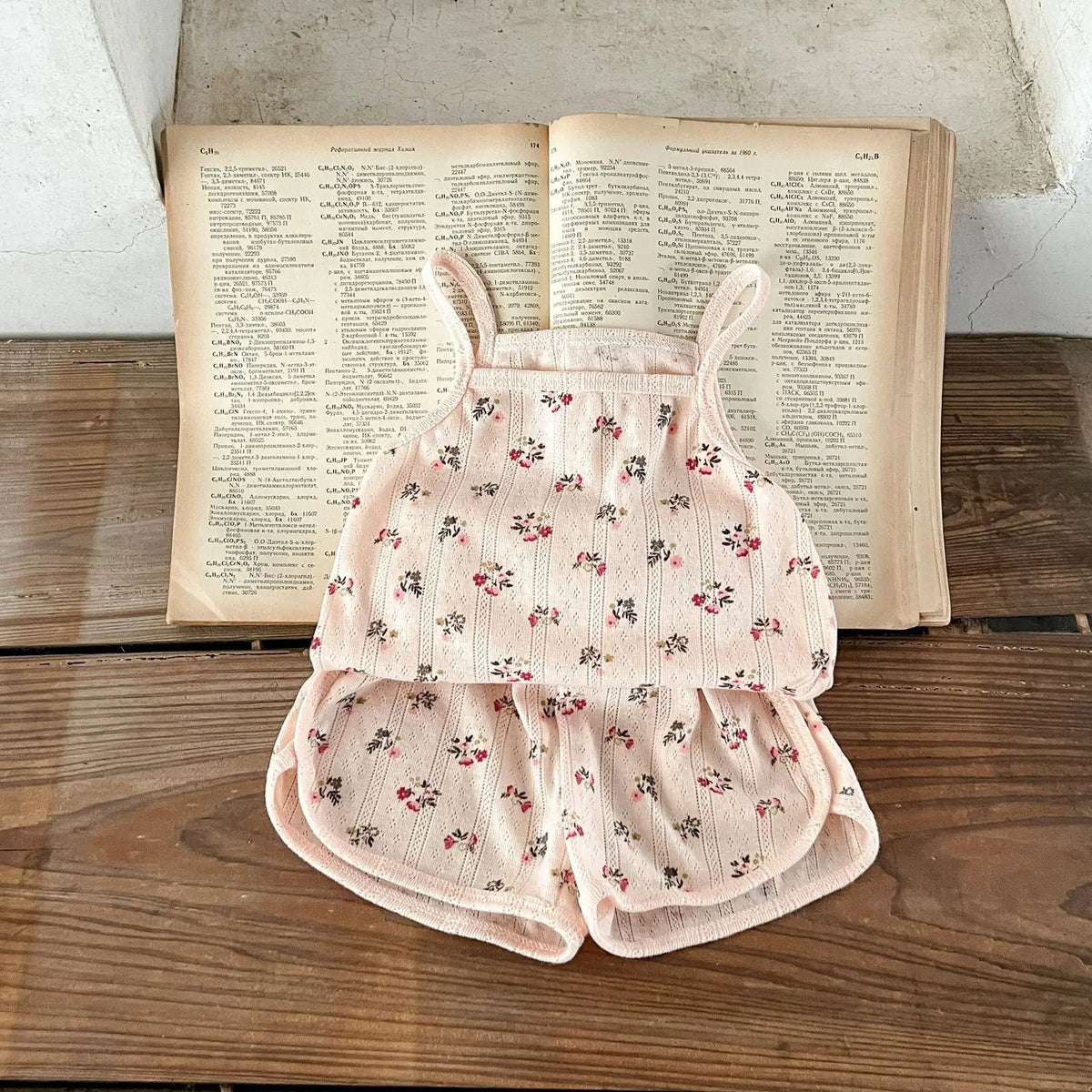 Children Pajamas Danish Style Home Clothes Summer Baby Sling Suit Print Top Vest +shorts Kids Ventilate