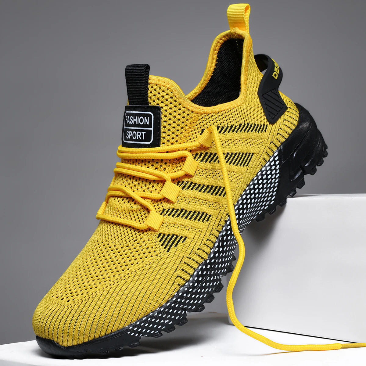 Men Casual Sport Shoes Breathable Lightweight Sneakers Outdoor Mesh Black Running Shoes Athletic Jogging Tenis Walking Shoes