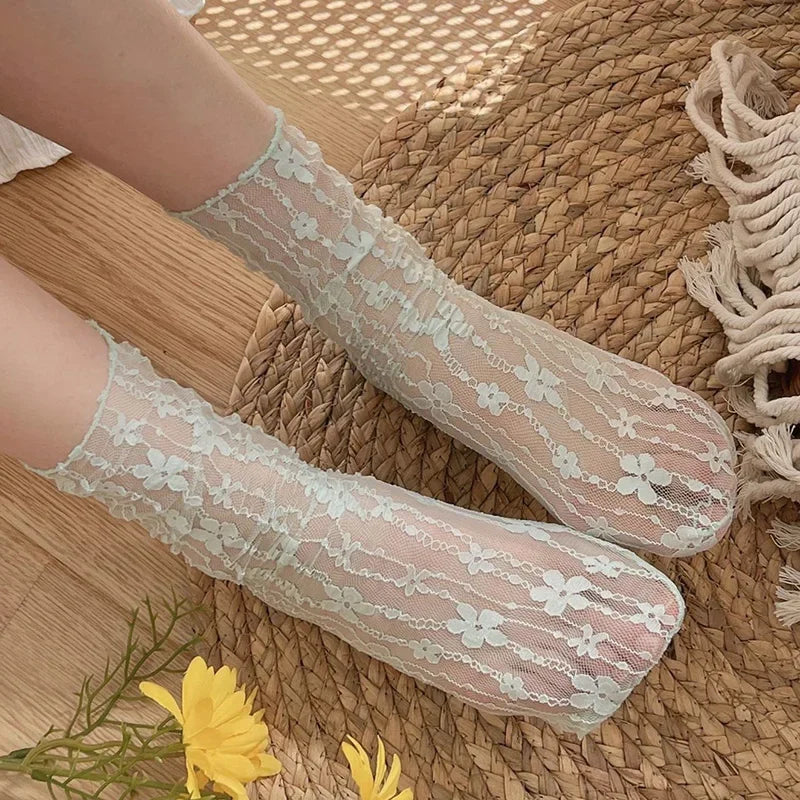 Women's Harajuku Kawaii Ladies Breathable Transparent Floral Lace Socks Sweet Mesh Fishnet Socks Soft Funny Socks Hosiery