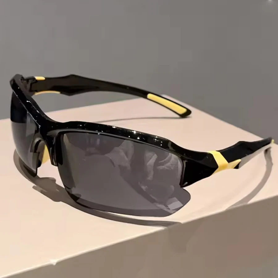 A Pair of Semi-Rimless, Trendy and Stylish Glasses for Women, Suitable for Vacations, Parties, Music Festivals, Shopping and Oth