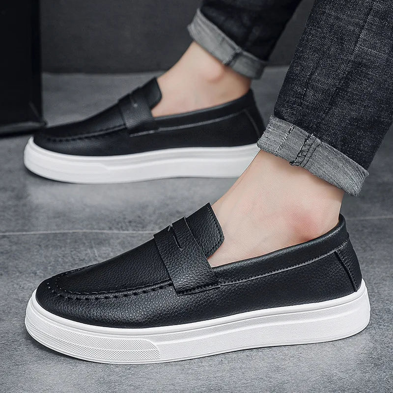 Mens loafers 2025 spring new British style casual leather shoes breathable comfortable trendy mens shoes Walking shoe