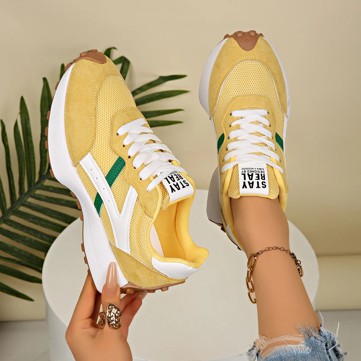 2026 New Women Sneakers Spring Casual Lace Up Sport Sneakers Luxury Platform Anti-slip Running Shoes Women Chunky Sneakers