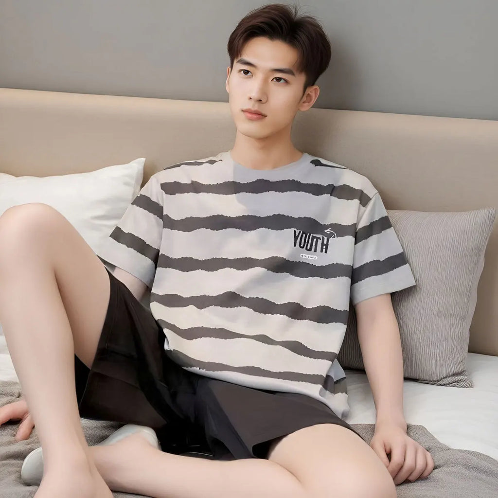 Men's short-sleeved pajama set with striped cartoon pattern - Boys' simple and casual home wear