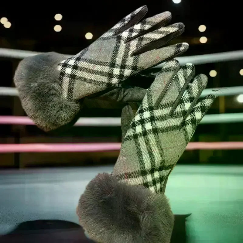 Women Winter Thick Plush Gloves Fashion Warm Windproof Outdoor Lady Touchscreen Driving Gloves Sports Cycling Mittens