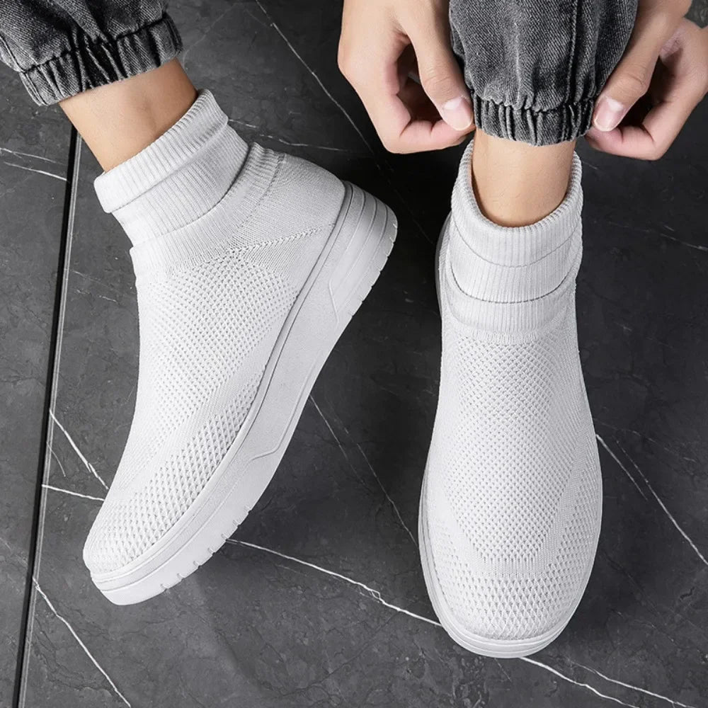 Sock Shoes for Men Spring 2026 New Couple Socks Breathable Mesh High Top Casual Shoes for Men One Foot Thick Soled Sneakers Men