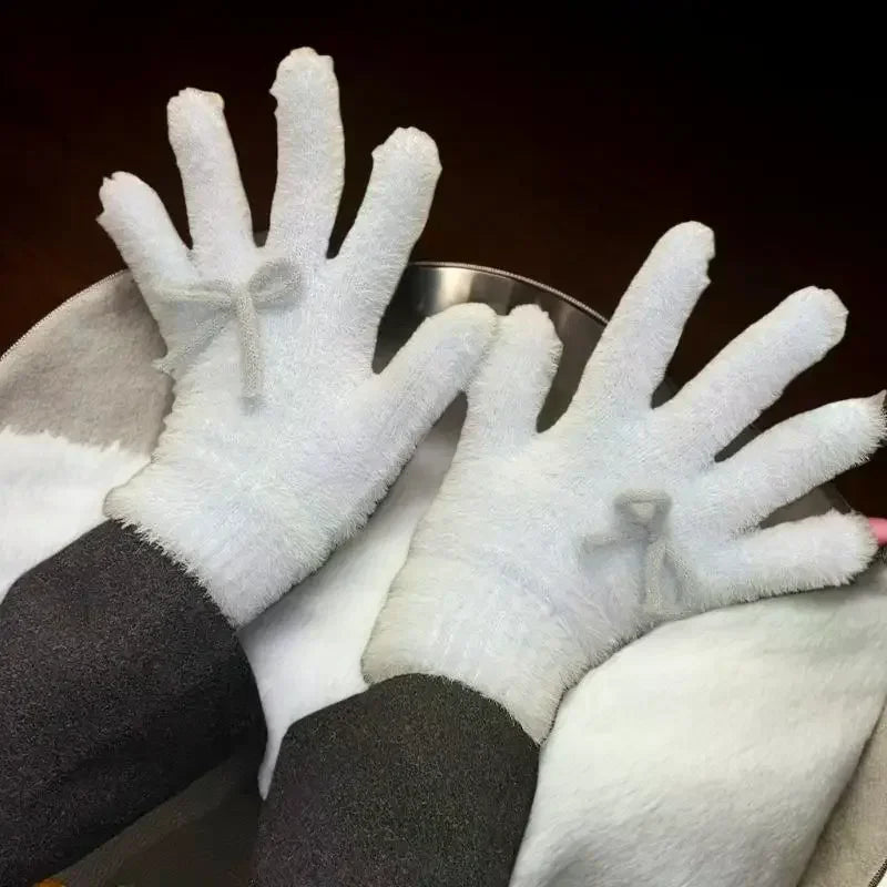 Women's Fashionable Winter Gloves - Cute, Plush, Bow-Embellished and Heat-Preserving, Great Christmas Gifts for Students