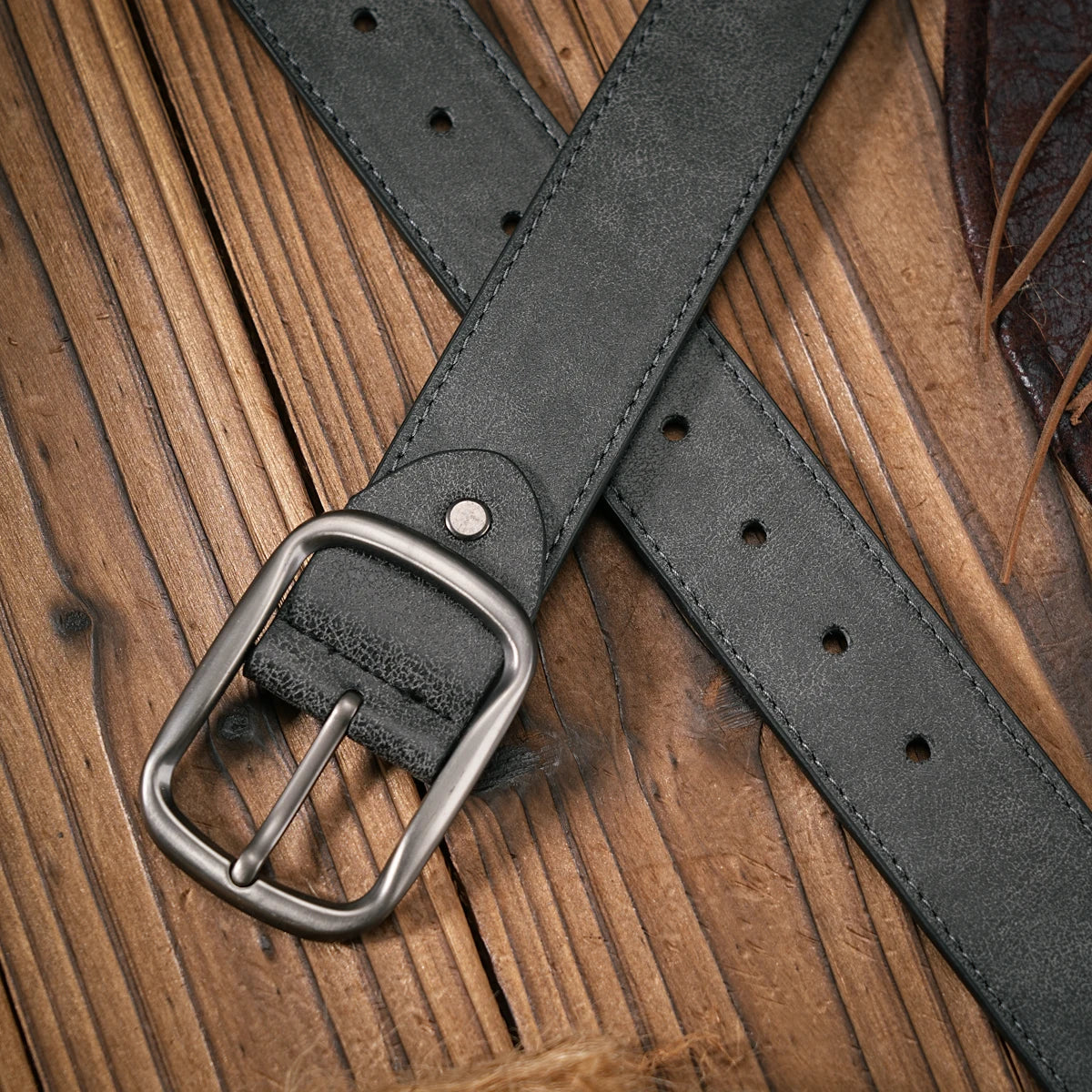 Men - Women - Western Denim - PU Leather - Belt - Vintage Jeans with Carved Buckle Brown Belt