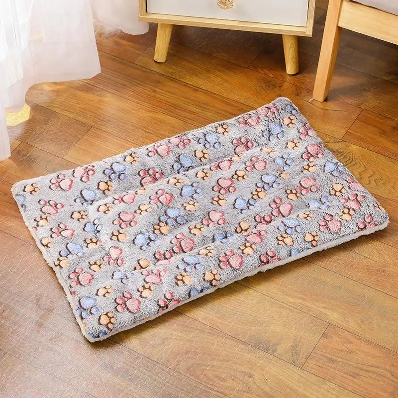 Dog Bed Mat Cat Sleeping Cushion Soft Plush Pet Blanket Thickened Warm Flannel Paw Print Puppy Sofa Mat All Seasons Washable