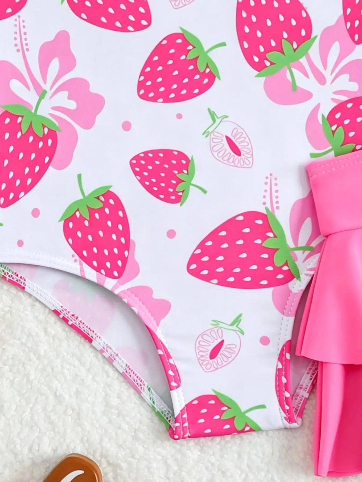 Girls' Summer Casual Swimwear Children's Red and Pink Swimsuit Set, Girls' Strapless One-Piece Swimsuit + Beach Skirt Two-Piece Set Suitable for Girls Aged 4-12, Beach Swimwear Outfit