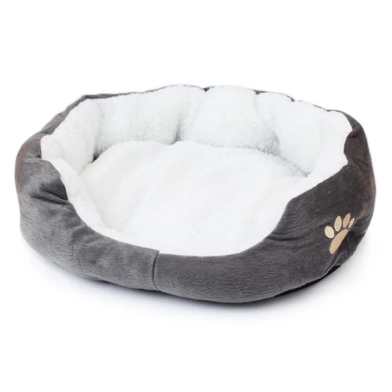 Plush Sherpa Dog Bed Soft Pet Bed for Small Large Dogs Cozy Bear Design Pet Bedding Supplies