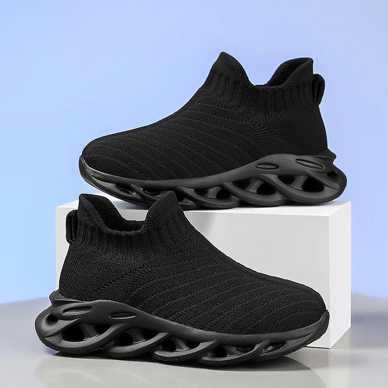 Boys' Shoes 2025 Spring/Summer New Children's Mesh Breathable Sports Shoes Girls' Slip-On Socks Soft-Soled Running Shoes