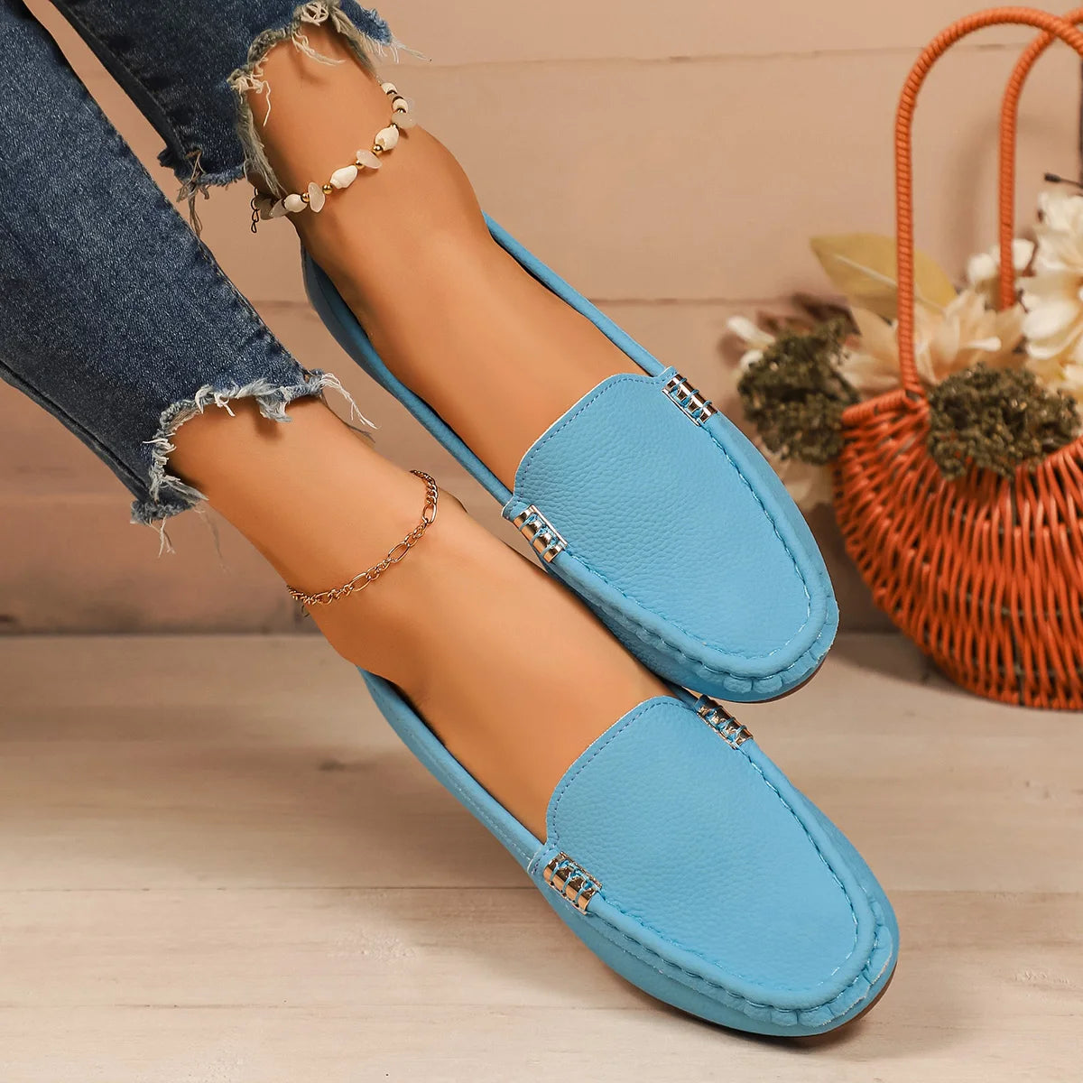 Women's Loafers Lightweight Comfort Walking Flat Shoes Soft Sole Ballet Flats Slip on Loafers Leather Casual Shoes Zapatos Mujer