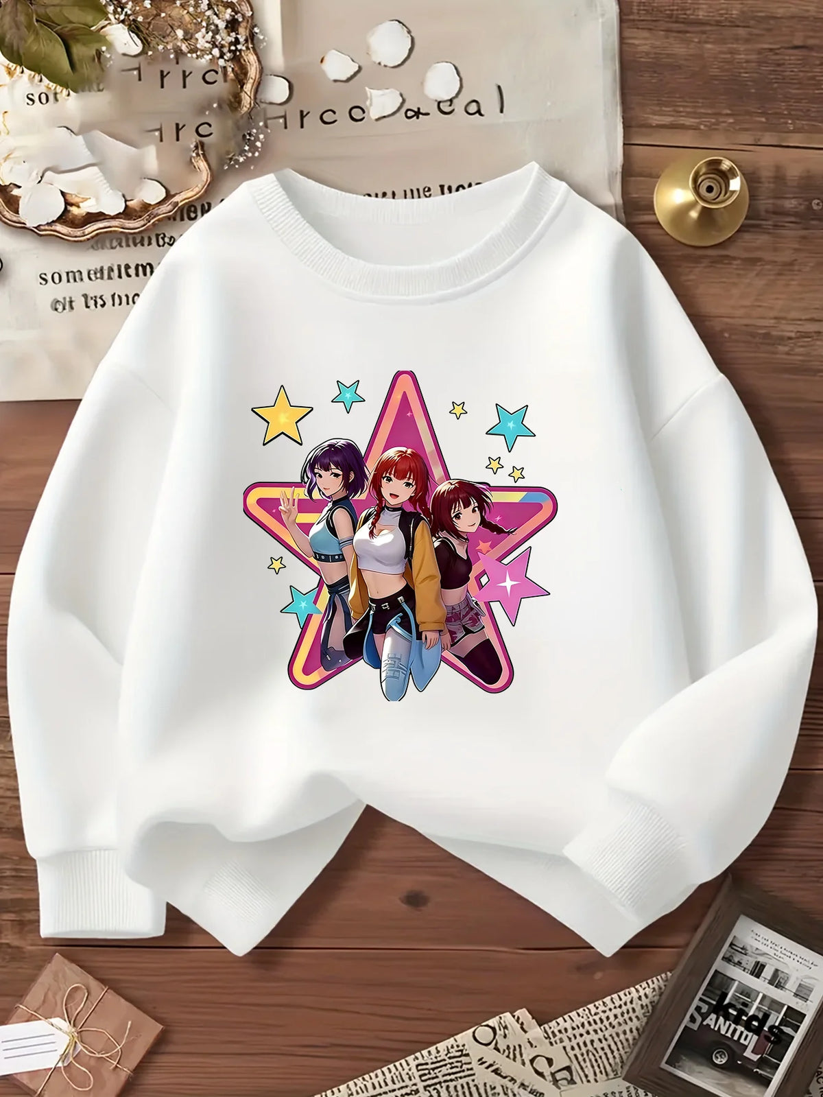 Sweet Cool Energetic Kids Sweatshirt with Trio Idol Print, Casual Versatile Tops for Girls in Spring and Autumn