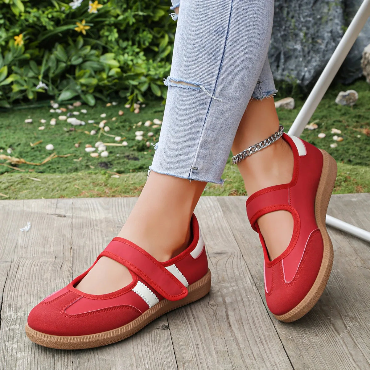 Women Sneakers 2026 New Fashion Solid Shallow Designer Shoes Spring Autumn Soft Soled Loafers Comfort Casual Female Sports Shoes
