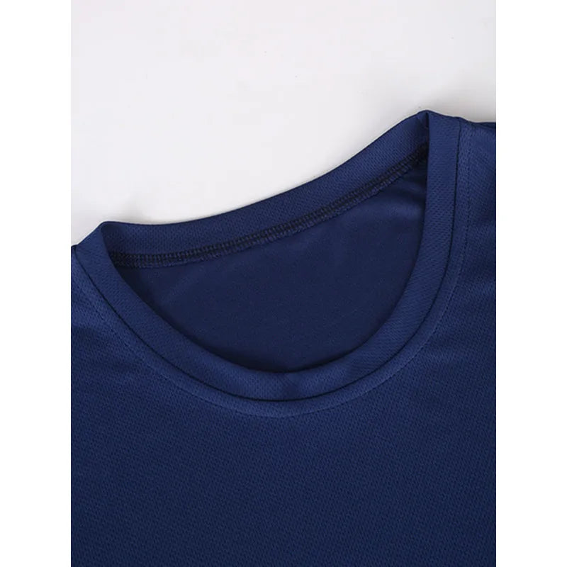 New Summer Fitness Sportswear for Men, Short-Sleeved T-Shirt and Shorts Two-Piece Set, Breathable and Quick-Drying Casual Wear.