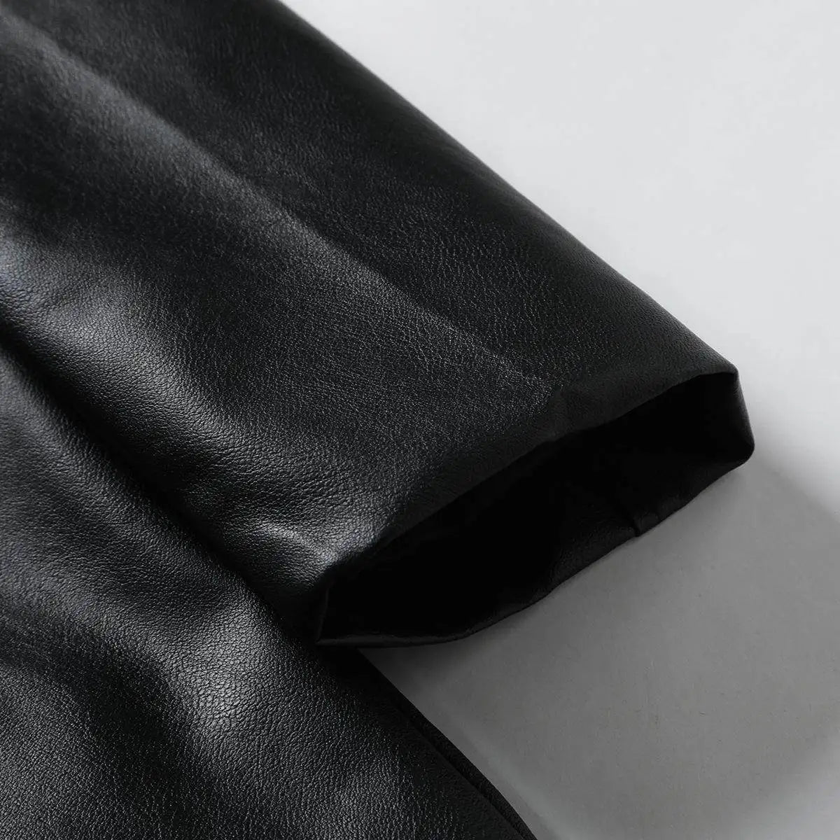 Men Long Pu Leather Coat 2026 Autumn Men Black Pu Jacket Men Clothing Classic Windbreaker Jacket Male Retro Zipper Trench Coat