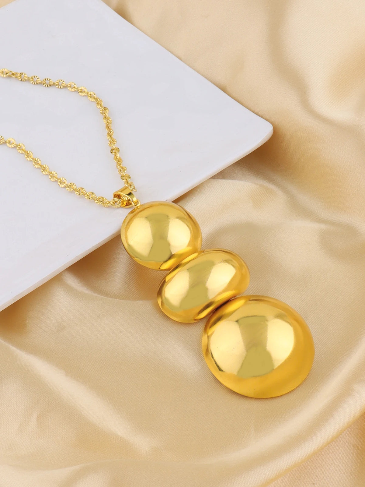 Dubai Jewelry Set for Women 18K Gold Plated Earrings and Necklace Set for Wedding Brides