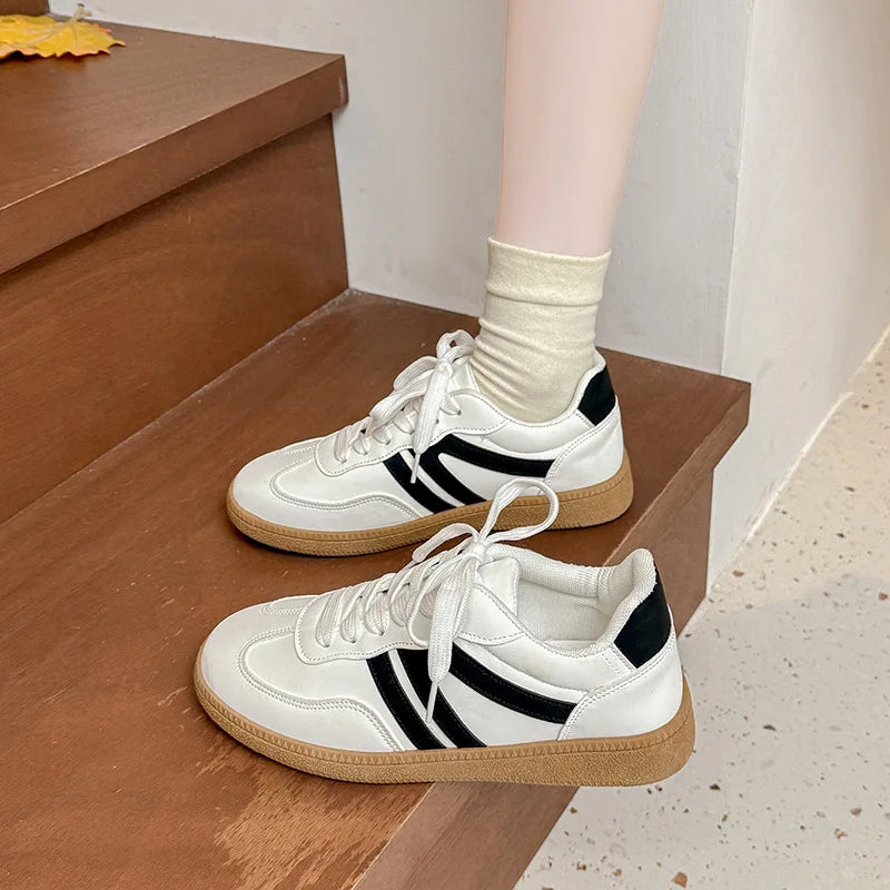 Women Sneakers 2026 Spring New Luxury Flat Loafers Comfortable Slip on Soft Female Sneakers Lightweight Outdoor Shoes for Women