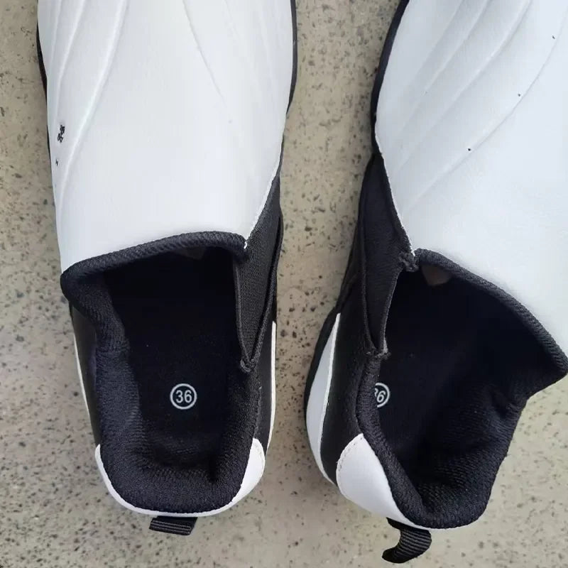 Children Taekwondo Shoes  Breathable Kids Martial Arts Karate Kung Fu Shoes Gym Fitness Workout Sports Body Building