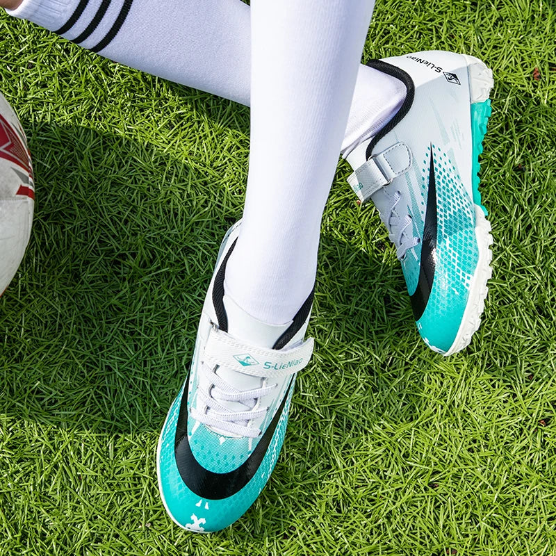 Soccer Turf Shoes Boys Football Boots Fashion Cheap Kids Soccer Cleats Non Slip Indoor Futsal Sneakers Youth Training Chuteira