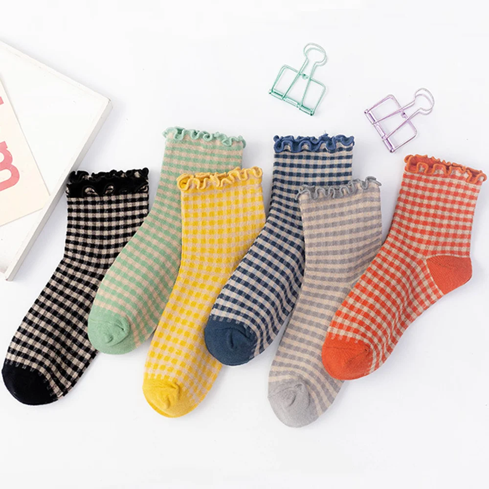 Women's Socks Autumn Checkered Retro Vintage Cotton Socks Crew Comfortable Color Fashion Sock Elastic Plaid Short Socks Woman Sox
