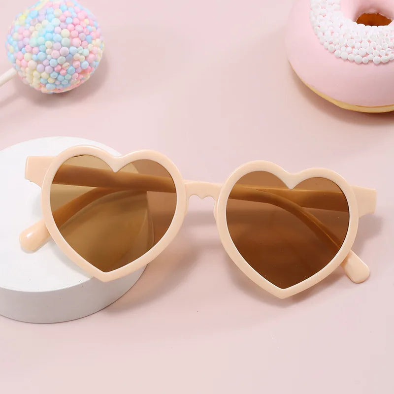 Trendy Heart-Shaped Kids Sunglasses Candy Color Children Shades for Baby Eyewear Toddler Boys Girls Sun Glasses UV400 3-12 Years