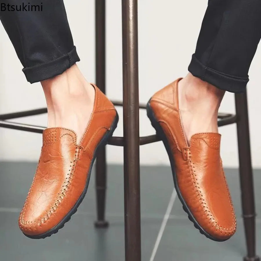 New 2026 Autumn Men's Leather Loafers Slip on Business Casual Leather Shoes Classic Soft Moccasins Hombre Breathable Flats Shoes