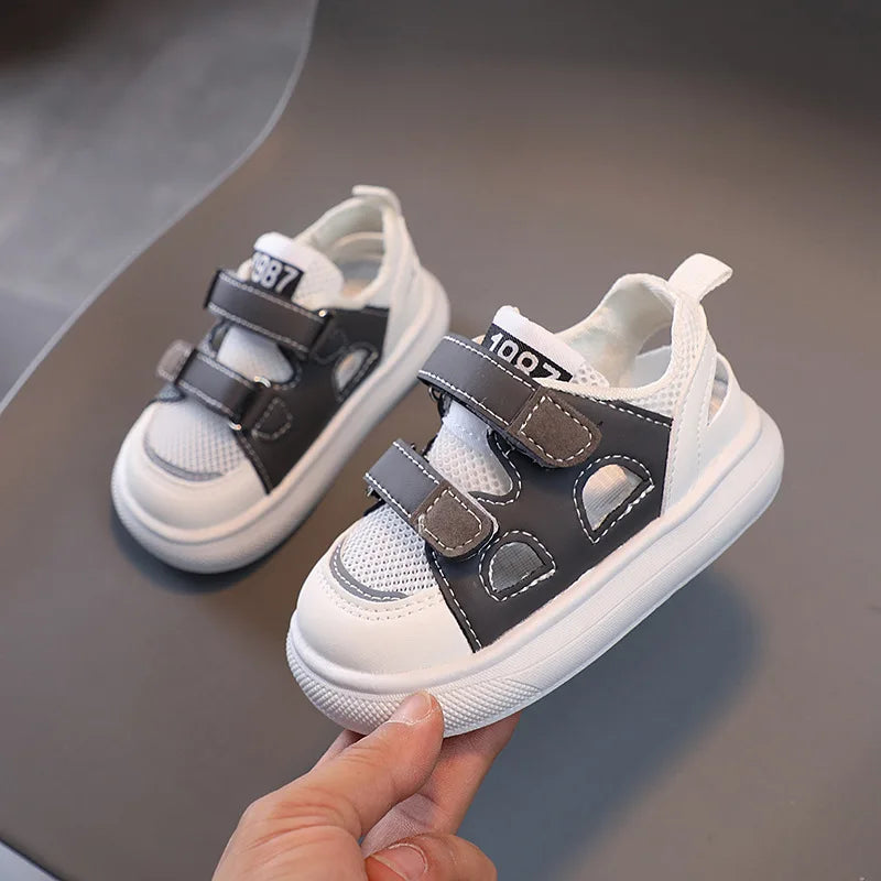 Kids Sports Sandals Summer New Boy' Hollow Board Shoes 1-4Year Old Tide Comfortable Sandals for Boy Girl Casual Shoes Kids Shoes
