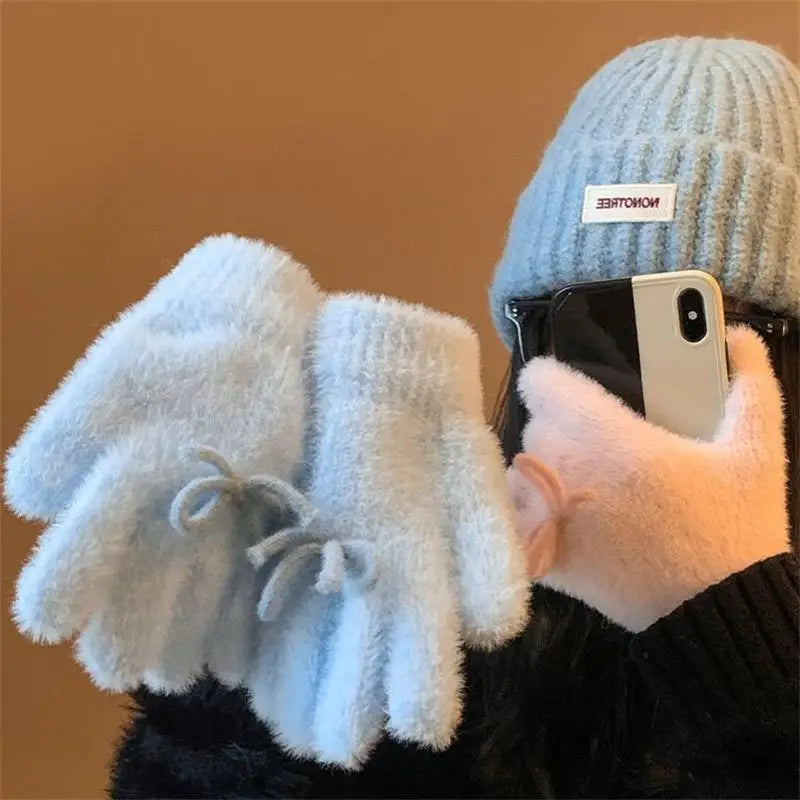 Women's Fashionable Winter Gloves - Cute, Plush, Bow-Embellished and Heat-Preserving, Great Christmas Gifts for Students