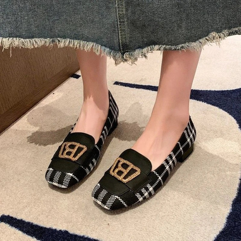 Women Checkered Loafers Khaki / Black Plaid Pattern Low Heel Shoes with Metal Buckle Office OL Style Elegant Work Flats 2026
