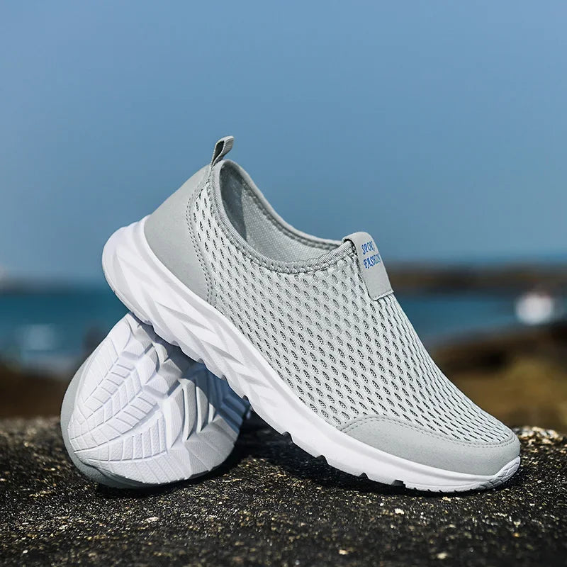 Men Loafers Light Walking Breathable Summer Comfortable Women Casual Shoes Men Sneakers Couple Shoes Plus Size
