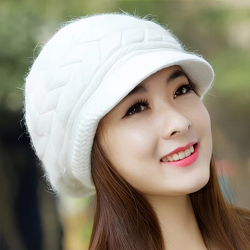 Women's Autumn/Winter Knitted Hat With Fleece Lining Stylish And Versatile Beret Outdoor Warm Hat