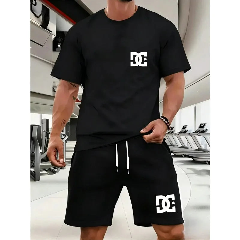 New summer fitness sportswear for men, short-sleeved T-shirt and shorts two-piece set, breathable and quick-drying casual wear.