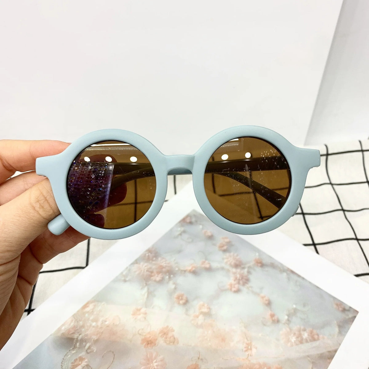 Cute kids Sunglasses parent child frosted glasses new 1-8 year old baby decorative Sunglasses trendy kids Sunglasses