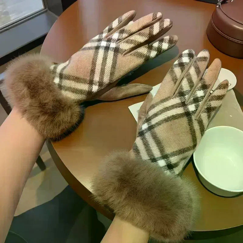 Women Winter Thick Plush Gloves Fashion Warm Windproof Outdoor Lady Touchscreen Driving Gloves Sports Cycling Mittens