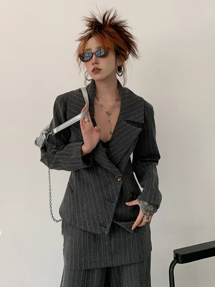 EAM Women Gray Stripe Elegant Blazer New Lapel Long Sleeve Waist Slim Fit Jacket Fashion Tide Spring Autumn 2026 30A3037