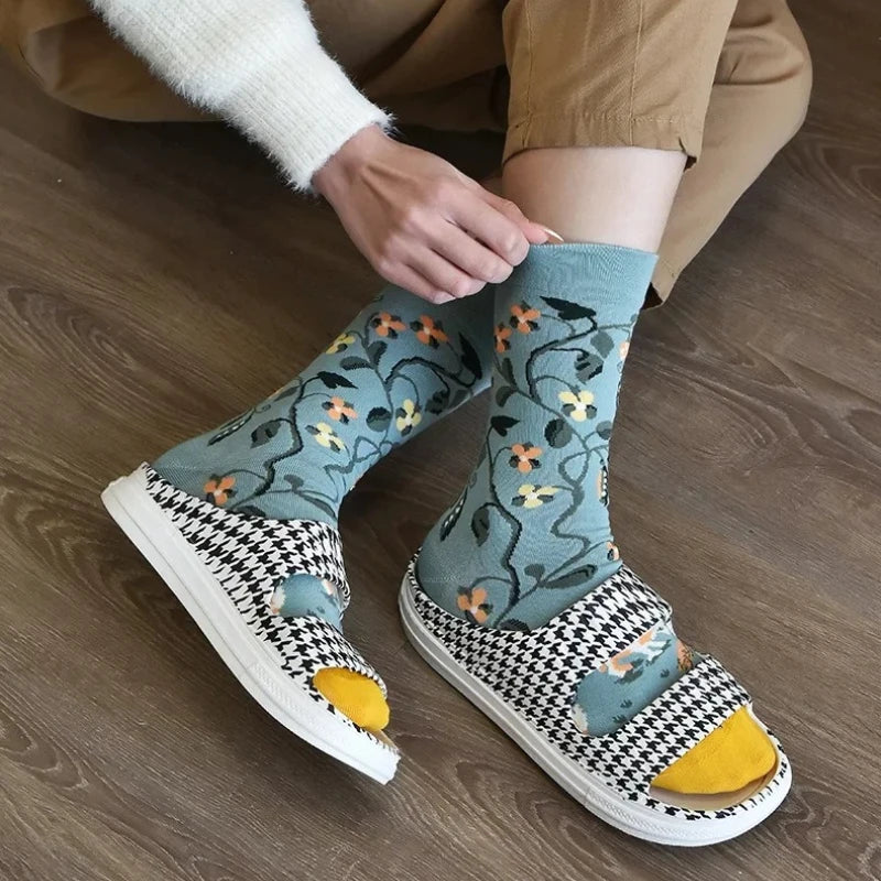Trendy and Personalized Men Socks Hip Hop Oil Painting Abstract Sock Mouth Letter Embroidery Autumn Mid Tube Socks Women носки
