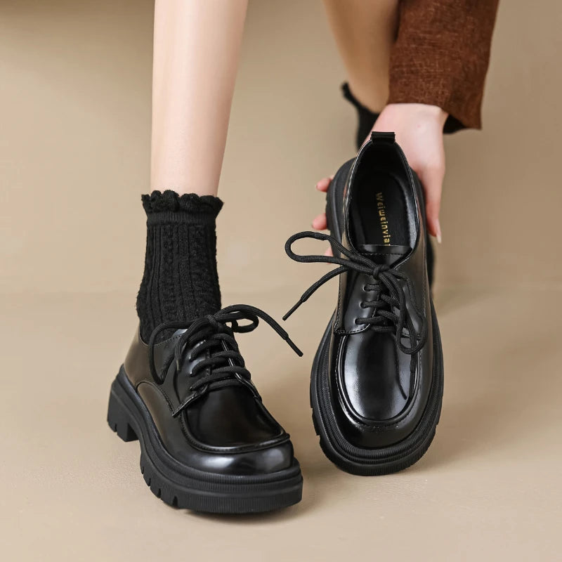 Women Black Lace Up Platform Loafers Retro British Style Leather Shoes Soft Sole Minimalist Casual Daily Footwear