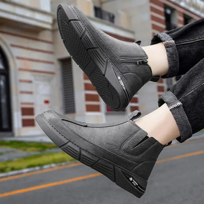 Men Sneakers Leather Shoes High-top Boots Anti-slip Wear-resistant Waterproof Motorcycle Men Safety Boot Chelsea Bota Masculina