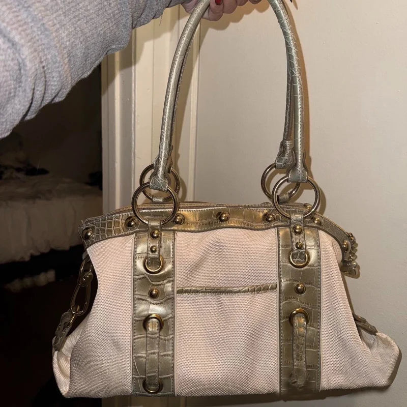 Women's Large Capacity Shoulder Bag Retro-style Commuter Shoulder Bag, High-quality Underarm Bag, Studded Motorcycle Tote Bag