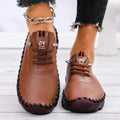 Women Sneakers Lightweight Comfortable Sneakers Women Large Size Soft Leather Sports Shoes Women 2025 New Flat Running Shoes