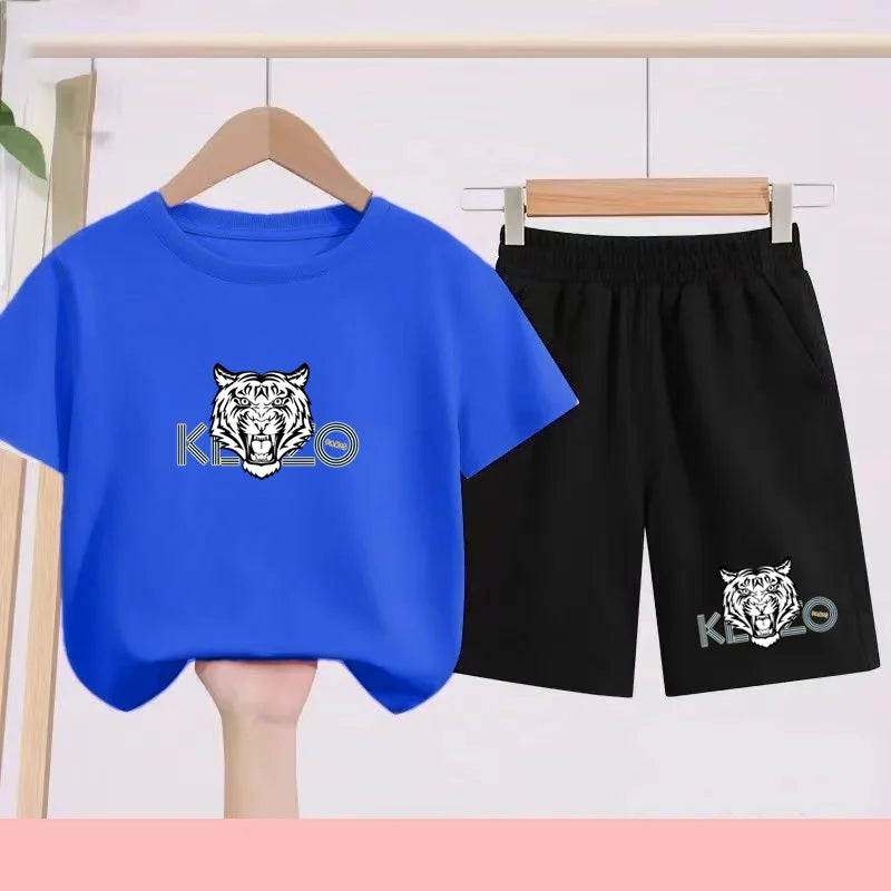 Children's Summer Black and White T-shirts Paired with Breathable and Quick-drying Sports Outfits - Suitable for Children3 to 13