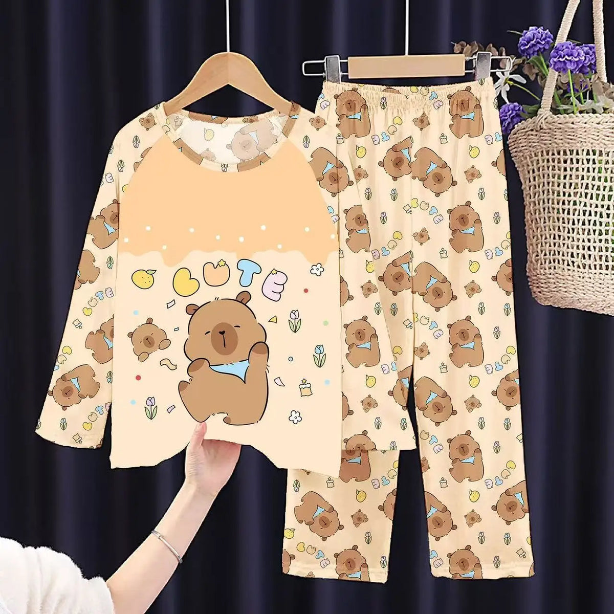Capibara Kids Pajama Sets Long Sleeve Loungewear with Cute Animal Print Soft Sleepwear for Boys Girls Cartoon Sleepwear Outfit