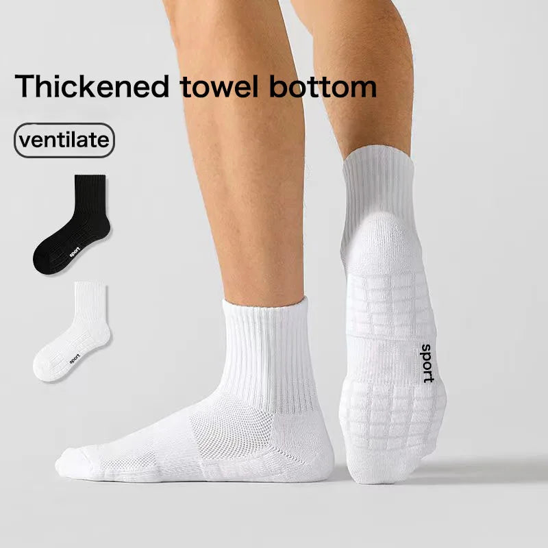 3 Pairs of Mid-Length Towel-Soled Sports Socks for All Seasons, Pure Color, Deodorant, Sweat-Absorbent and Breathable Black and White Mid-Calf Socks, Shock-Absorbing and Heel-Protecting Basketball Socks for Men and Women