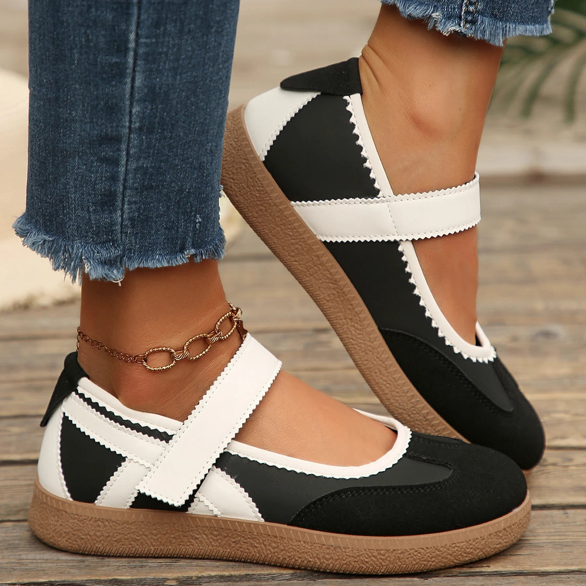 Women Sneakers 2026 New Fashion Solid Shallow Designer Shoes Women Spring Autumn Soft Soled Loafers Comfort Casual Sports Shoes