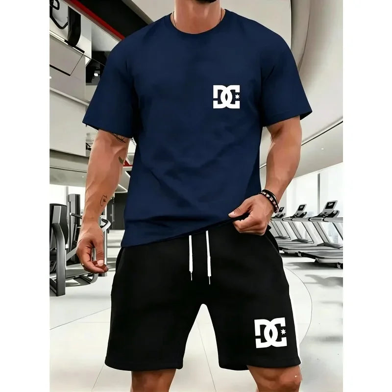 New summer fitness sportswear for men, short-sleeved T-shirt and shorts two-piece set, breathable and quick-drying casual wear.