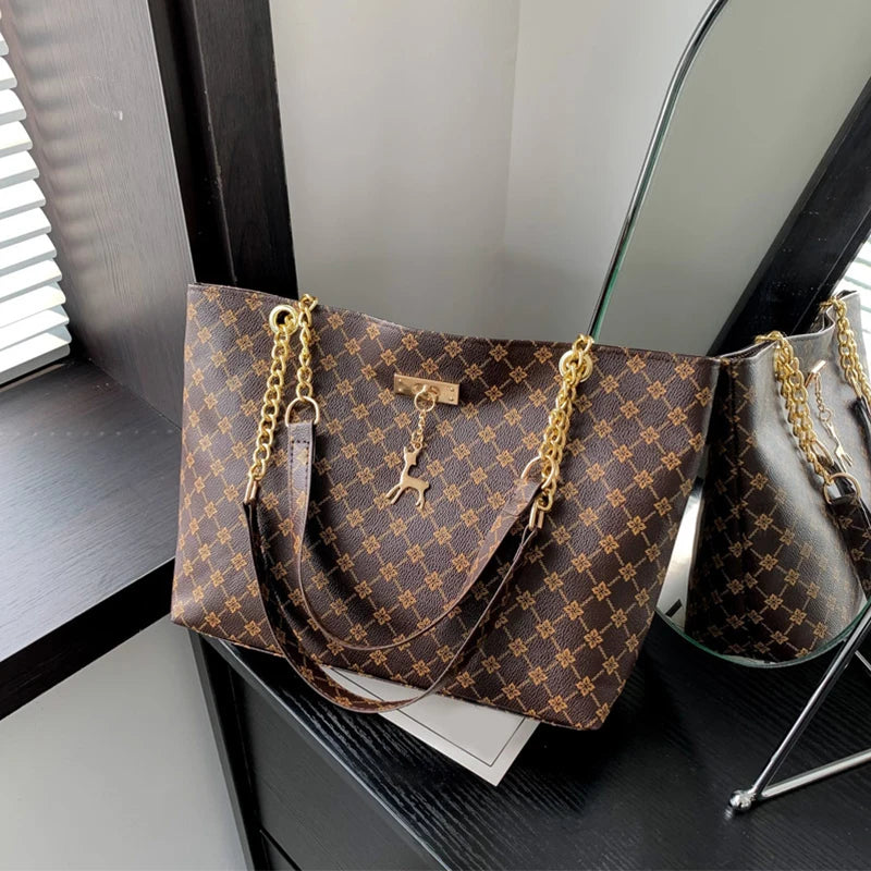 2024 Autumn and Winter New Presbyopic Handbag Shoulder Bag Large Capacity Tote Bag Women's Bag