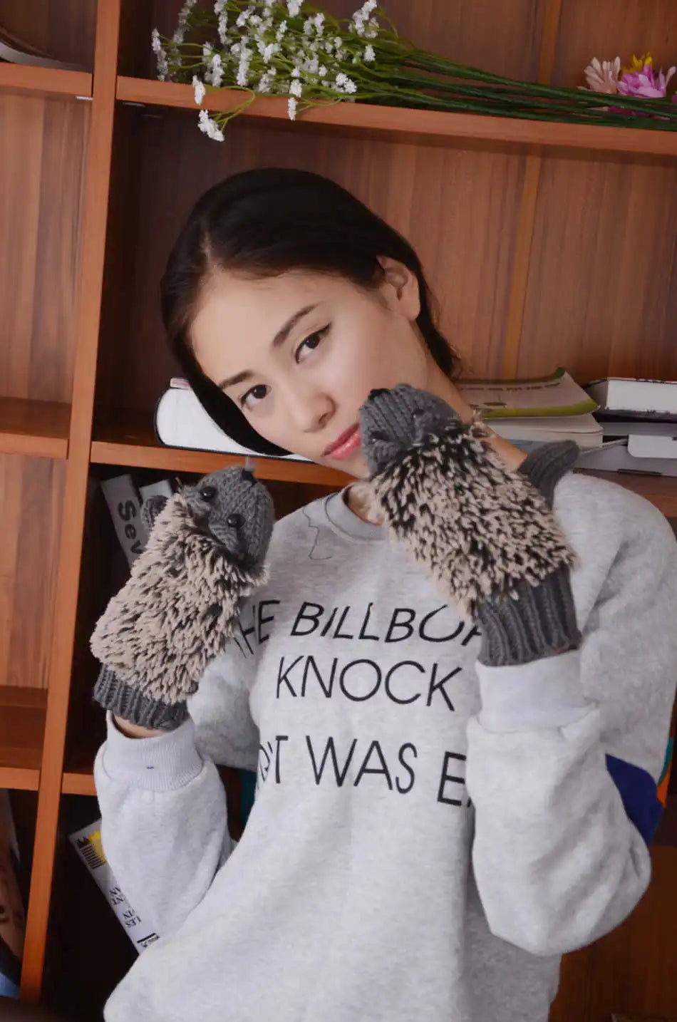 Women's All Finger Cartoon Hedgehog Gloves Cute Girls' Winter Knitted Gloves