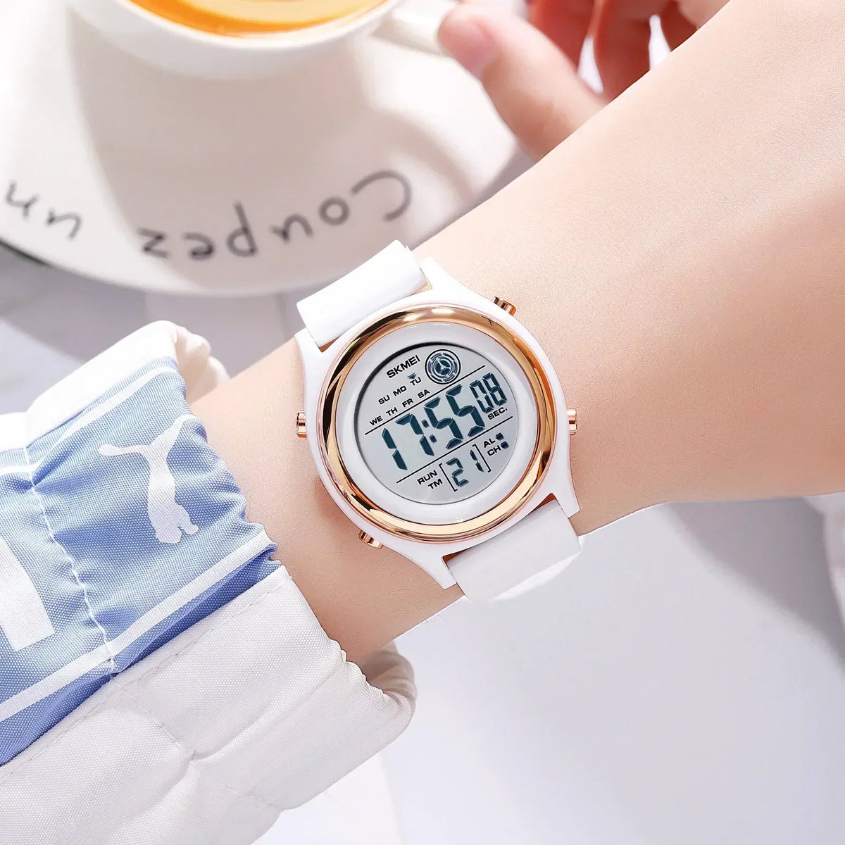 SKMEI 2094 Luxury Womens Digital Wristwatch Stopwatch Lady Waterproof Shockproof Back Light Countdown Watches for Women Reloj